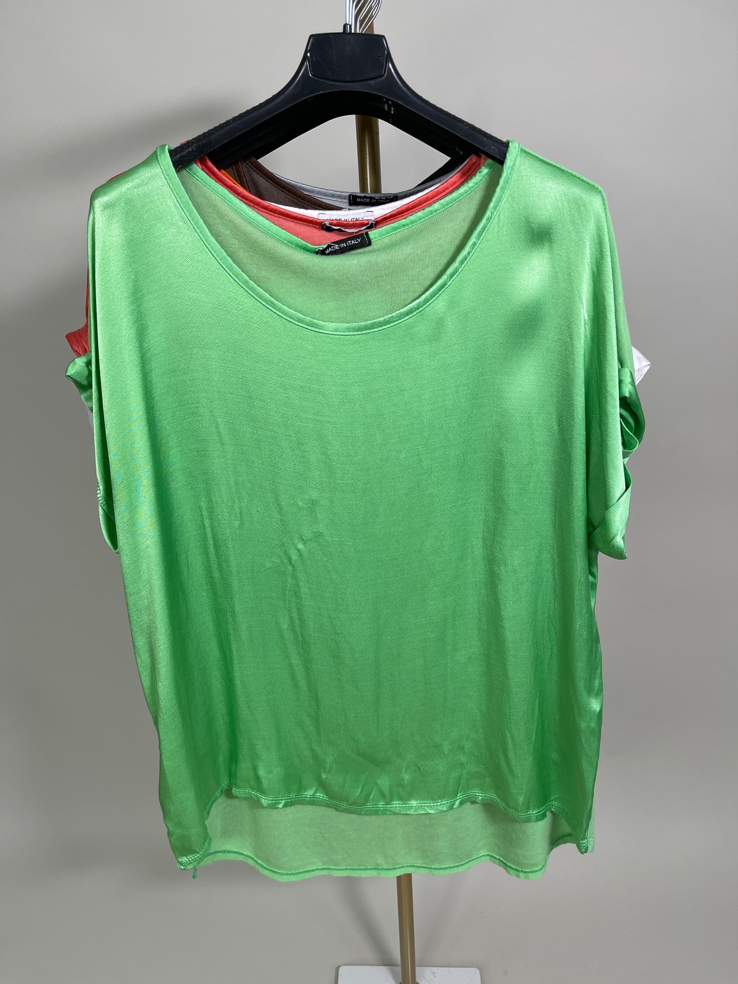 Shirt Satinoptik Uni in versch. Farben Artikel 3599