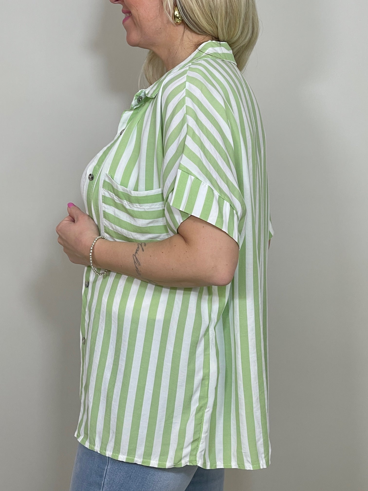 Bluse kurz gestreift in versch. Farben Artikel 4092