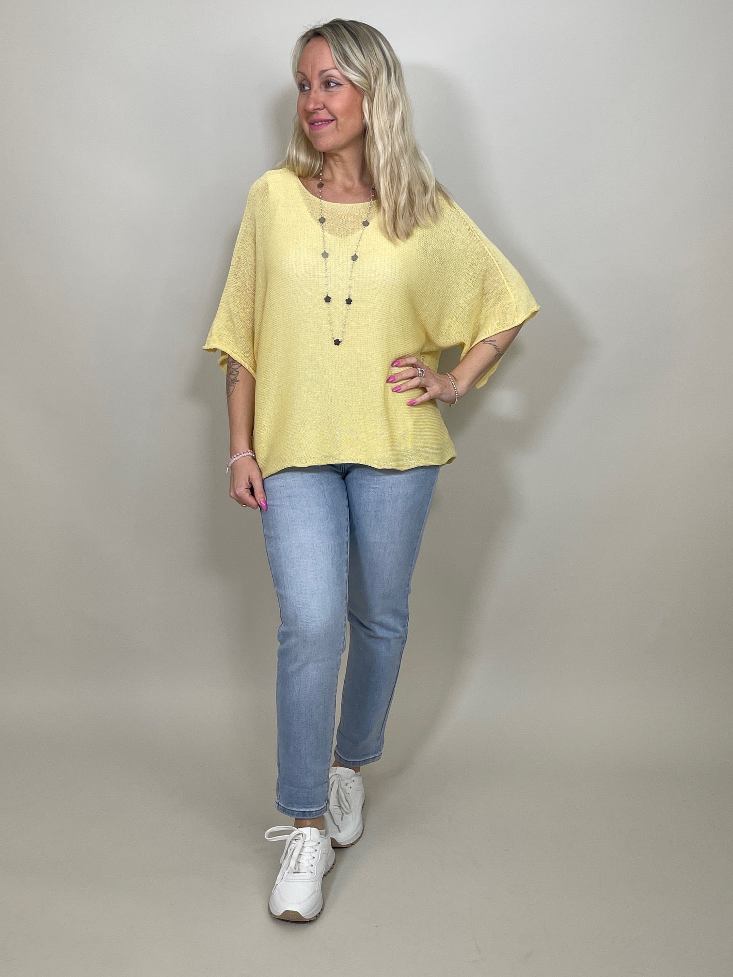 Pullover Kurz Feinstrick versch. Farben Artikel 5768