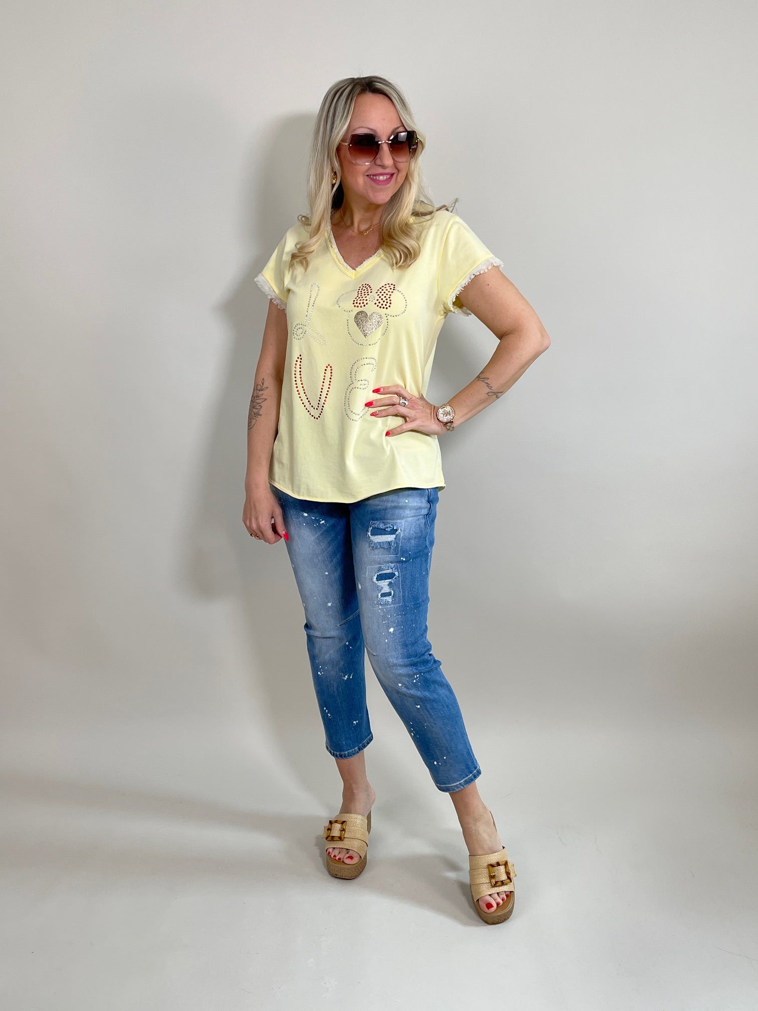 T-Shirt mit Steinchen und Glitzerdruck in versch. Farben Artikel 5781