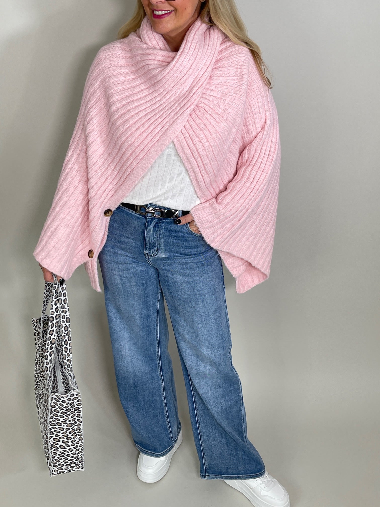 Strick-Poncho mit Ärmeln in versch. Farben Artikel 5506