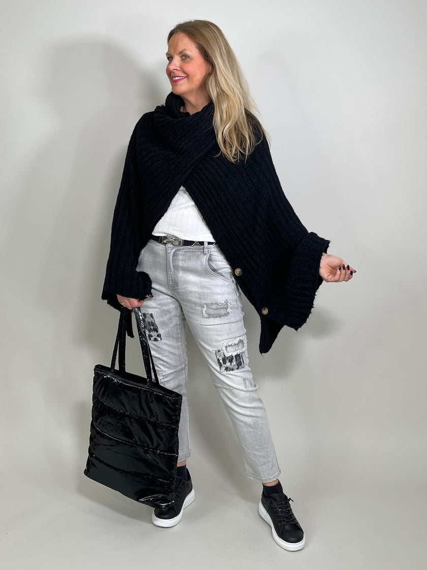 Strick-Poncho mit Ärmeln in versch. Farben Artikel 5506