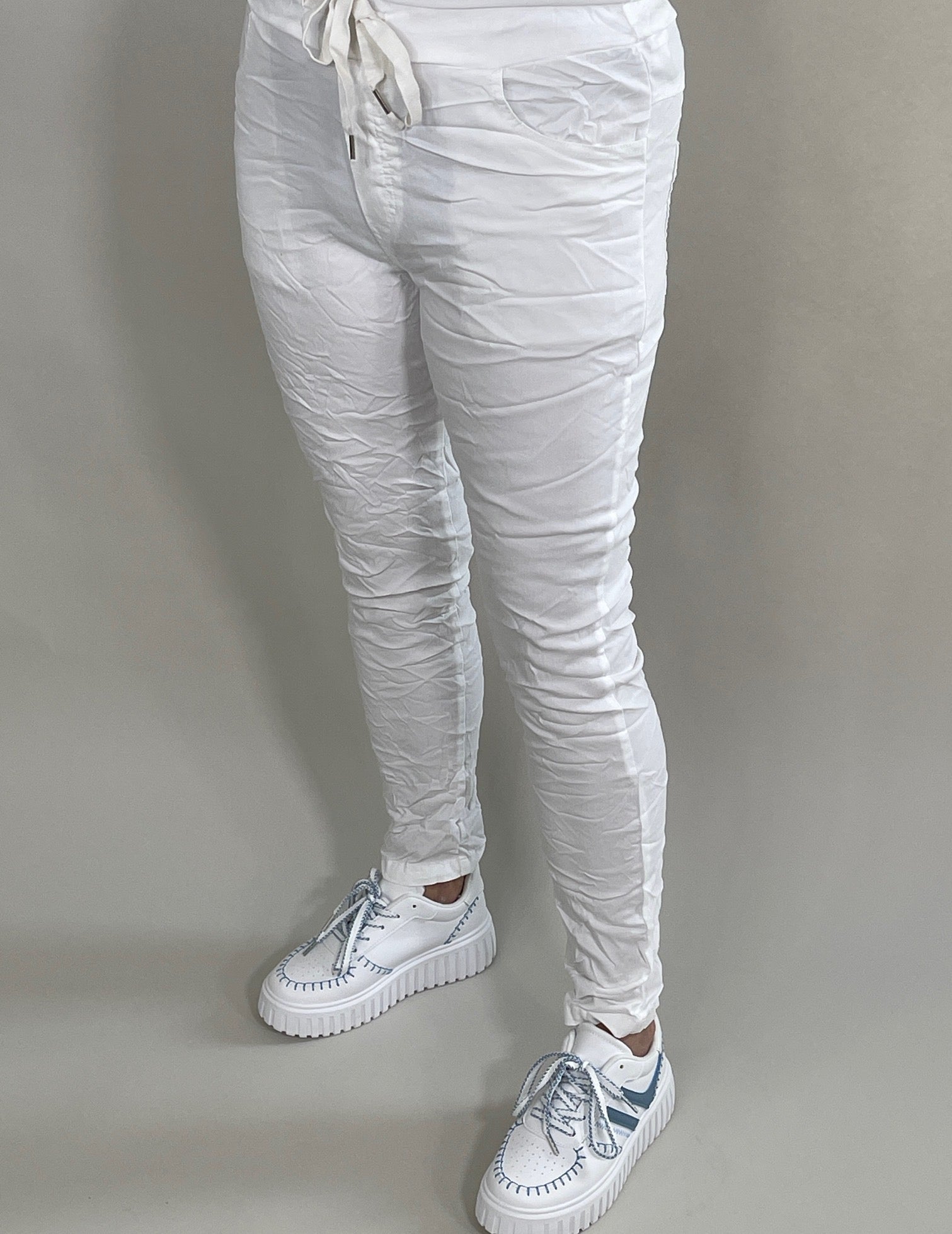 Jogpants Uni in versch. Farben Artikel 5407