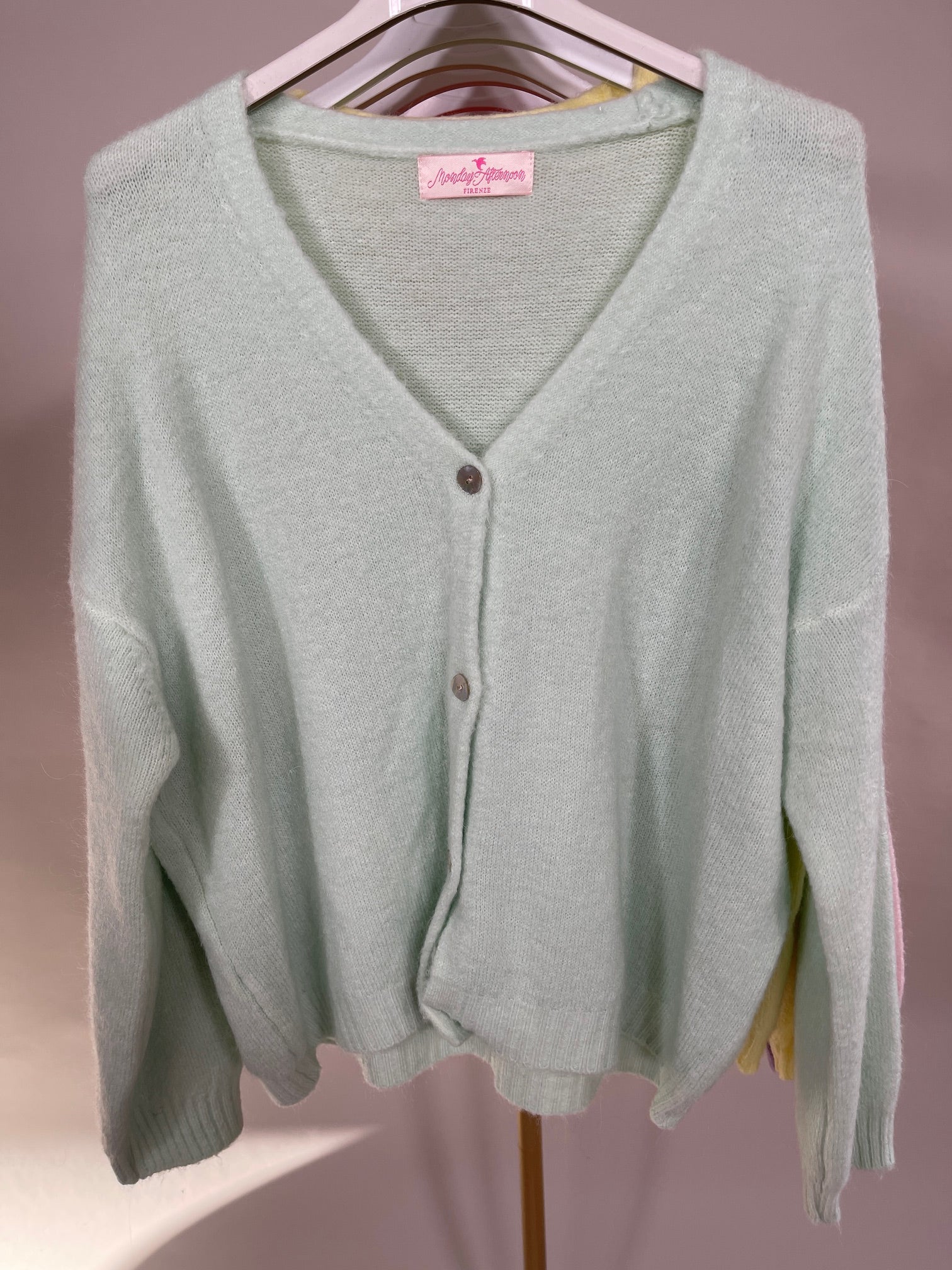 Cardigan Uni mit Knopfleiste in versch. Farben Artikel 5587
