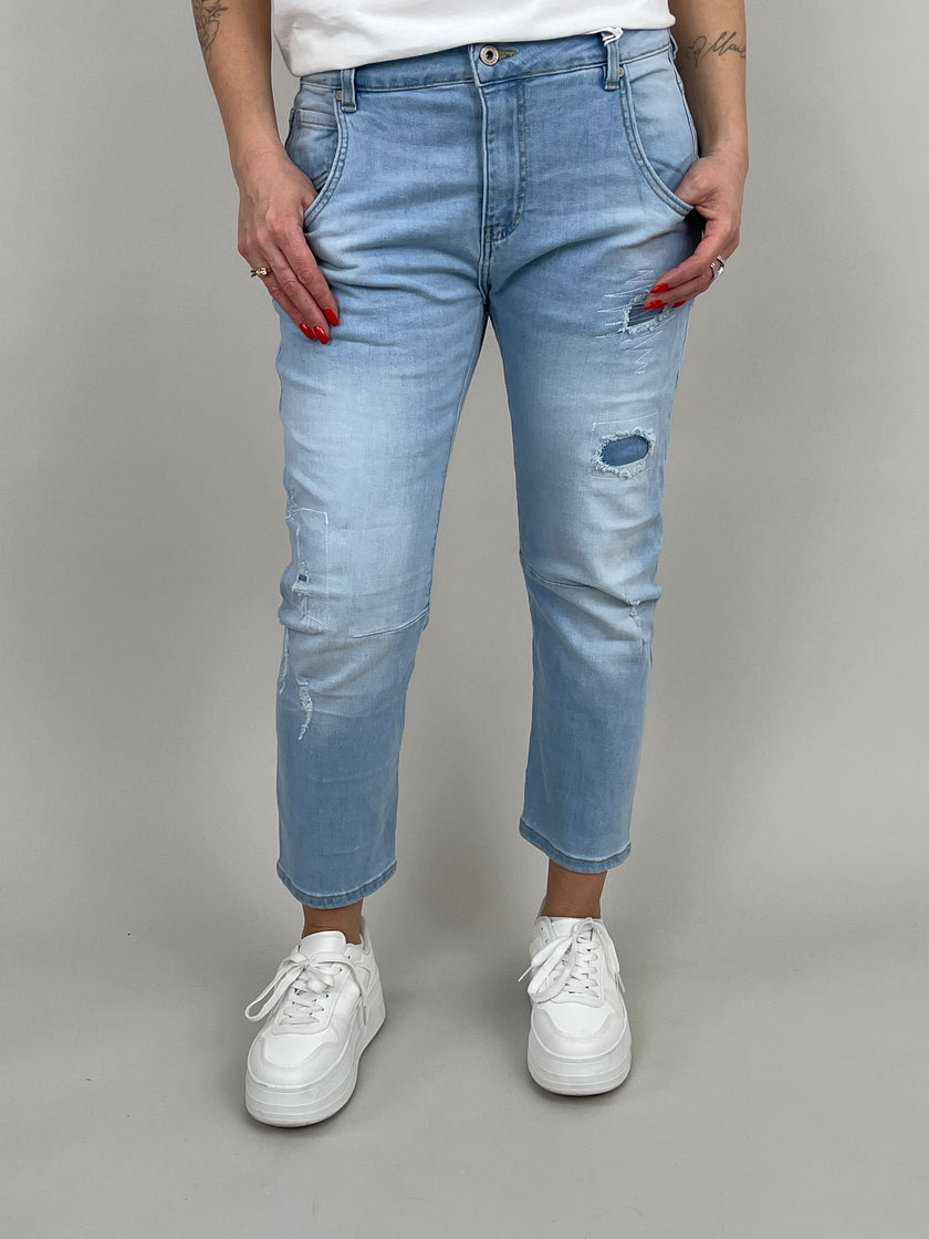 Jeans Destroyed helle Waschung Art. 6866