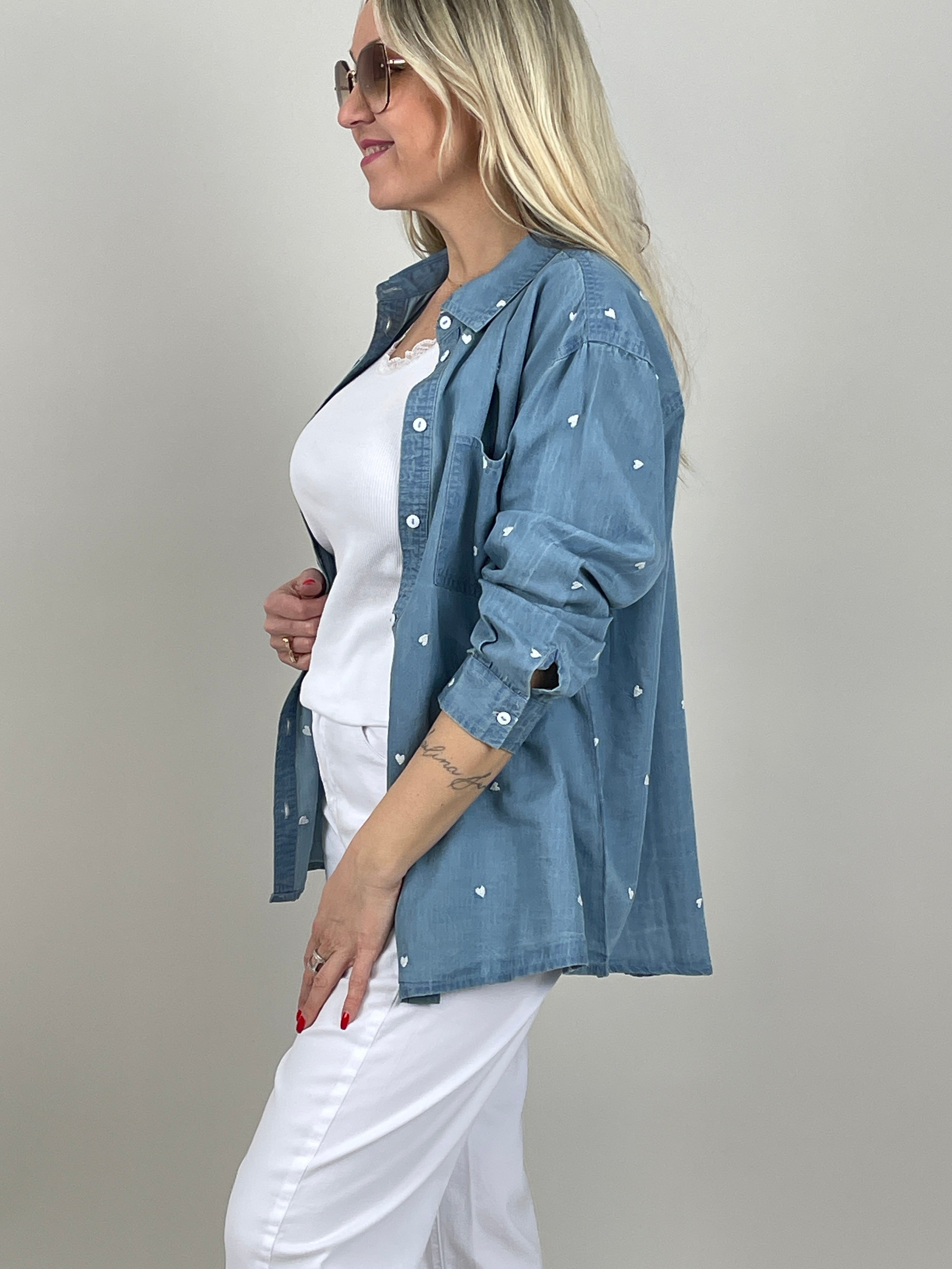 Bluse mit Herzen