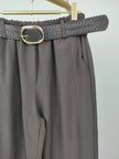 Hose mit Flechtgürtel in Mokka