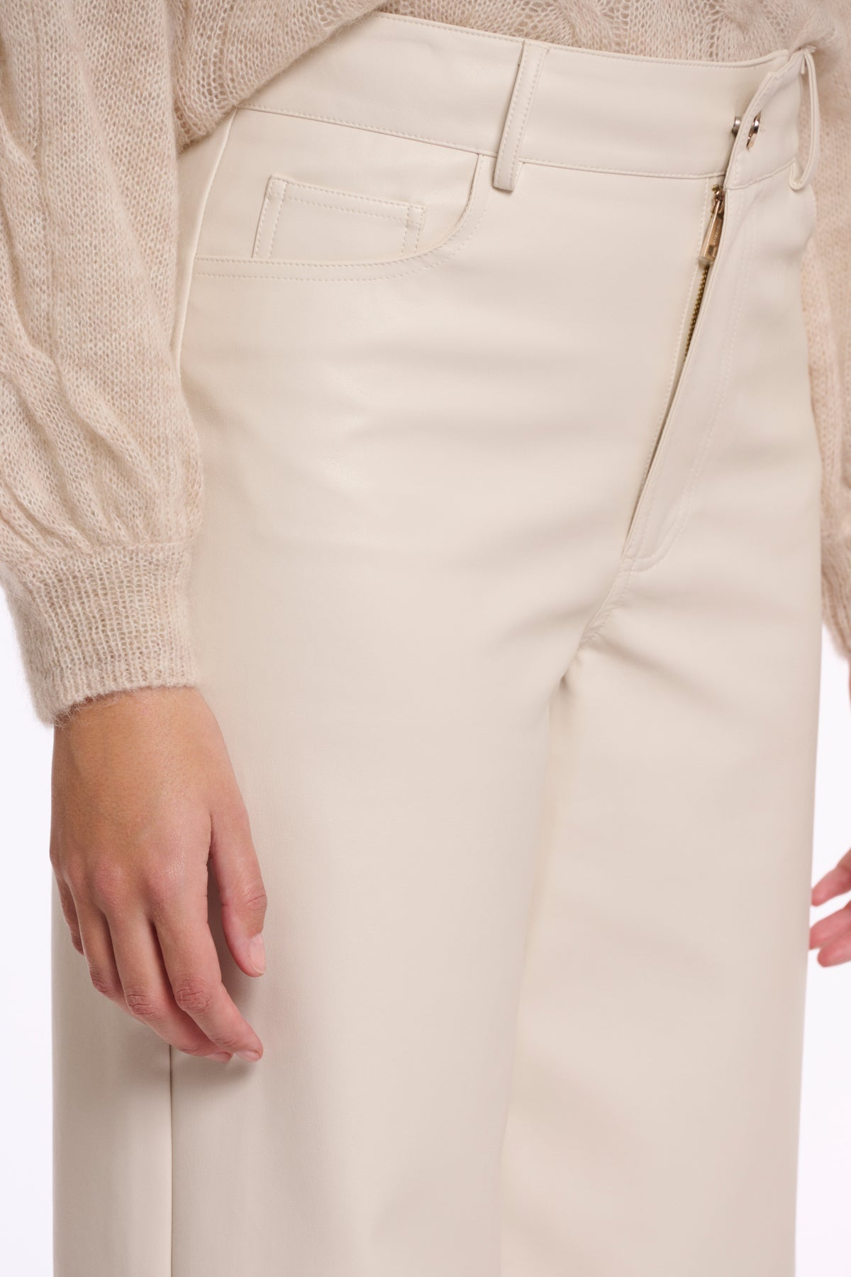 Hose Kunstleder von Rino&Pelle in Creme