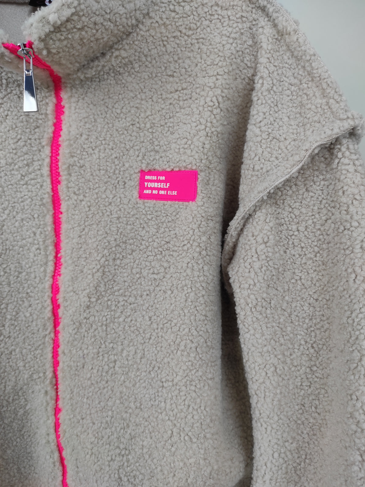 Teddyjacke mit pinken Details