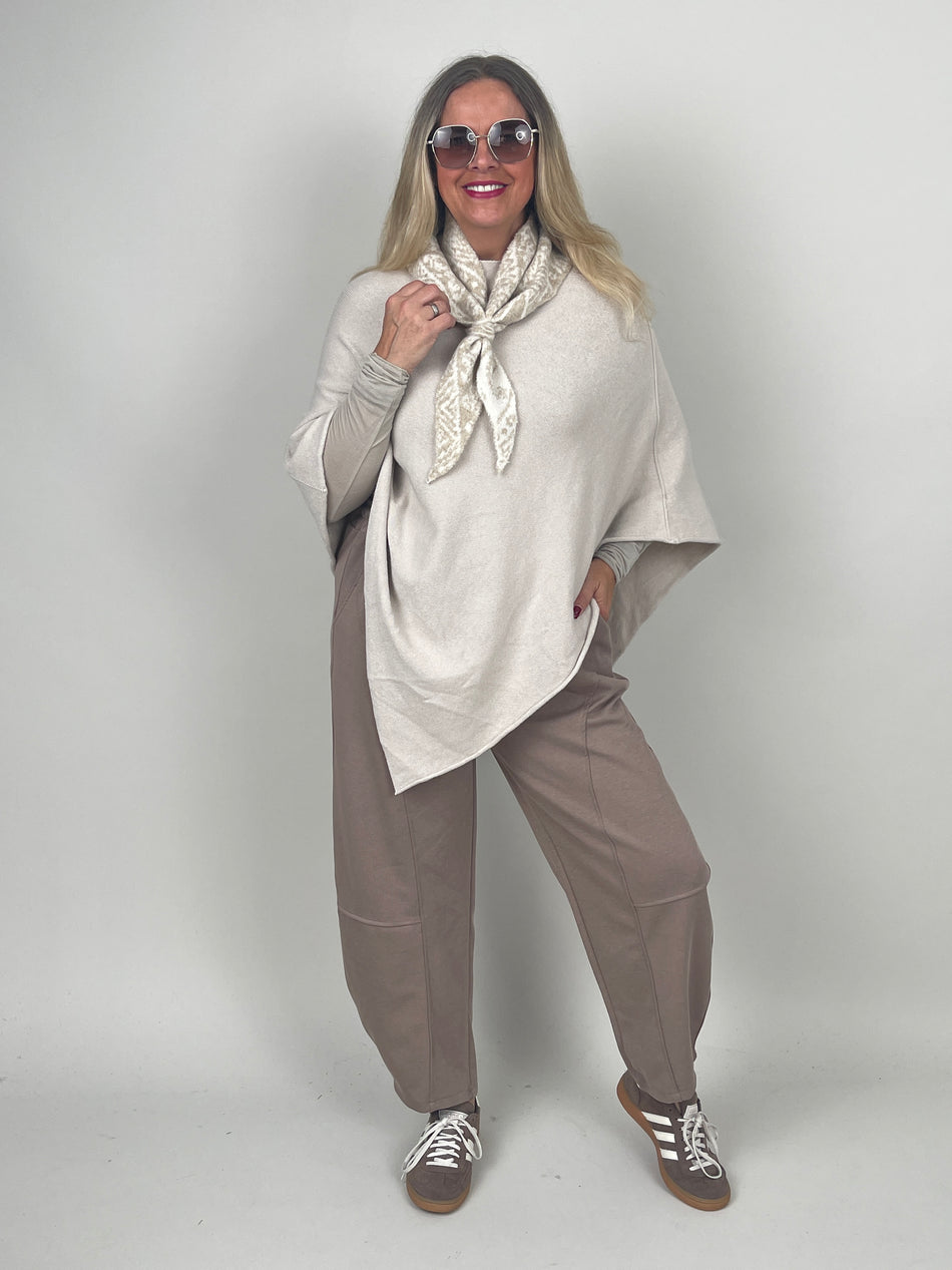 Poncho in Beige