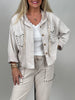 Jacke mit Kapuze & Nieten in Beige
