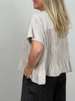 Shirt mit Smok-Details in Beige