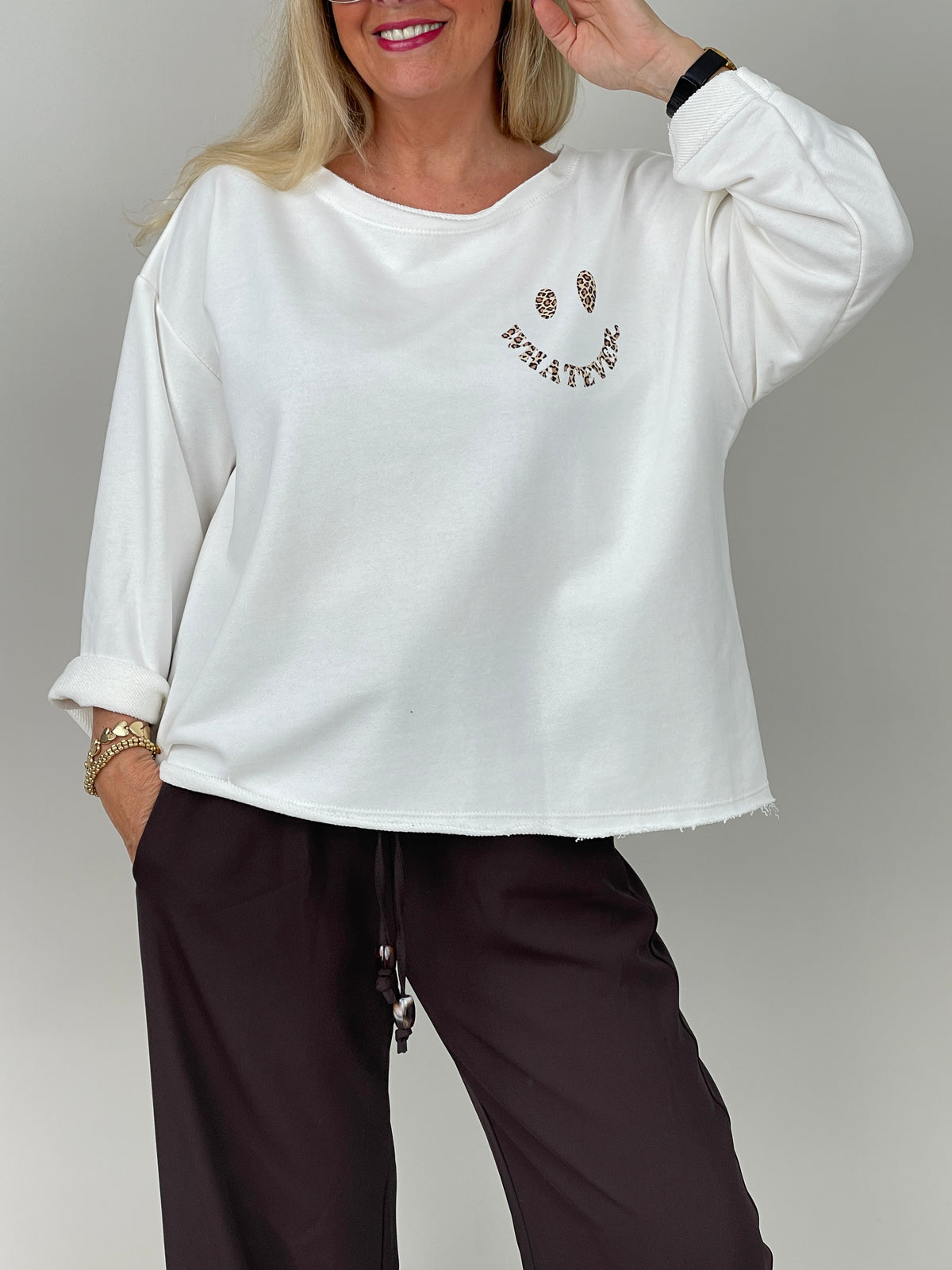 Sweatshirt Leo Smiley in Offwhite