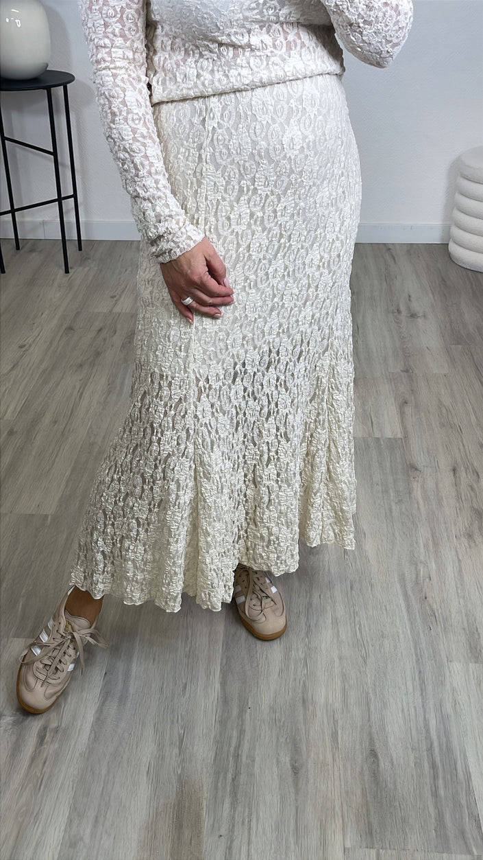 Spitzenrock in Beige