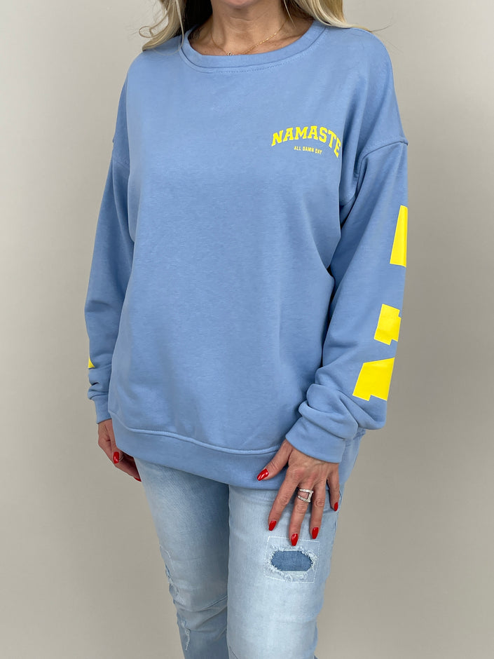 Sweatshirt mit Schriftzug in Blau