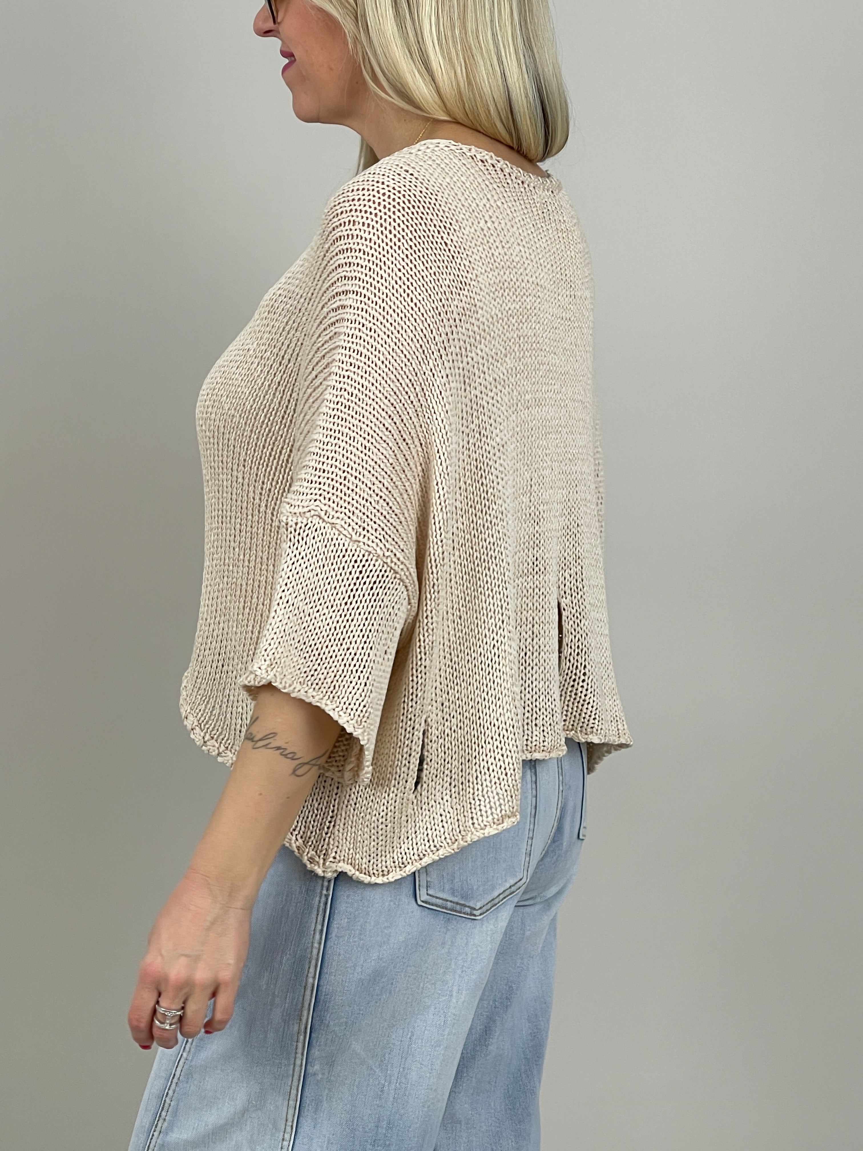 Pullover Kurzarm Lochmuster in Beige