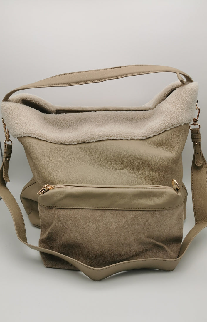 Tasche Lederoptik mit Teddyfell in Taupe Art. 6428