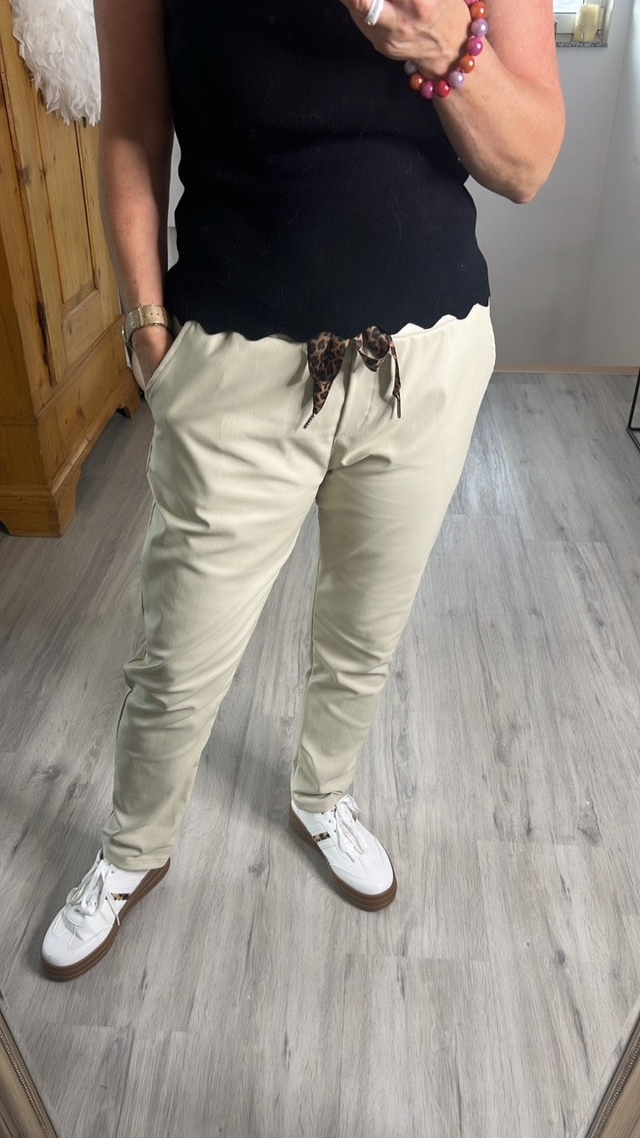 Jogpants Lederoptik Leokordel in Beige Artikel 6325