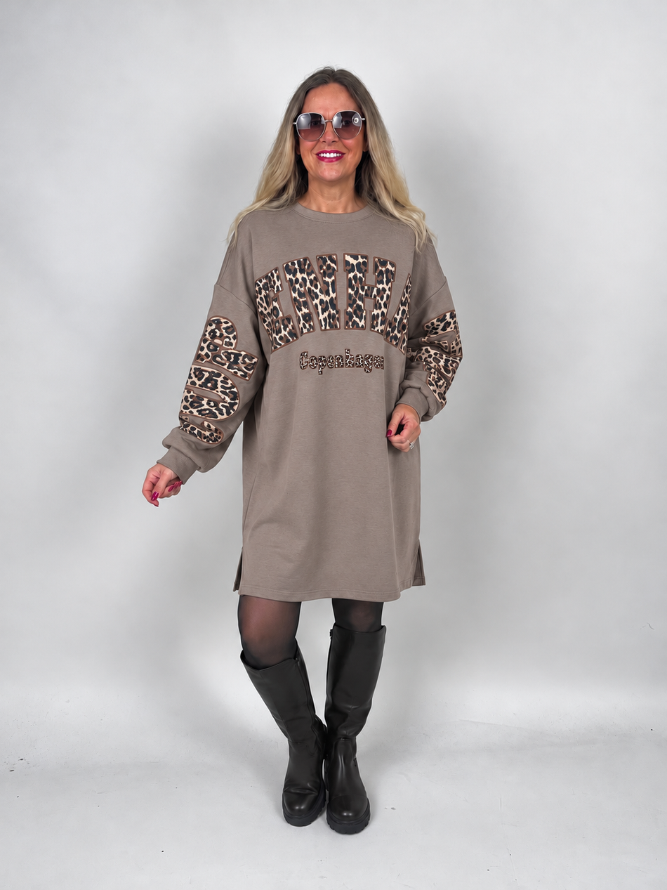 Sweatshirtkleid Copenhagen-Leoprint in Taupe