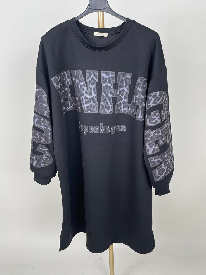 Sweatshirtkleid Copenhagen-Leoprint in Schwarz