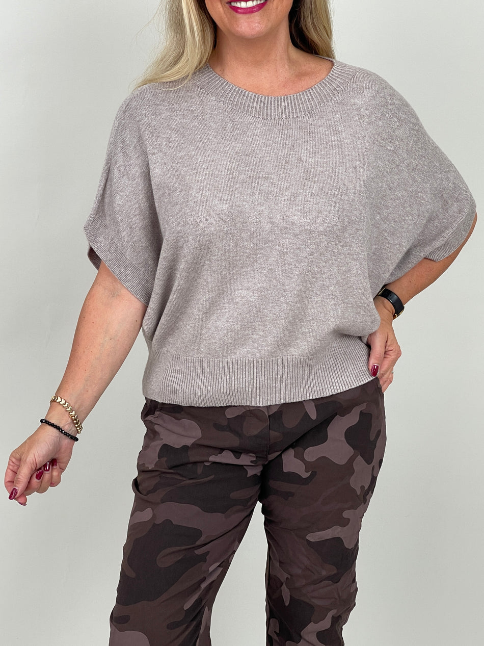 Strickpullover Kurzarm in versch. Farben