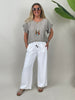 Blusenshirt mit Kette in Taupe