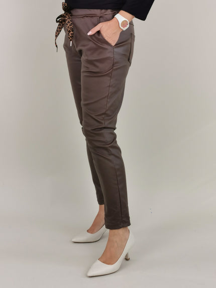 Jogpants Lederoptik Leokordel in Mokka Artikel 6326