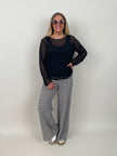 Mesh-Shirt mit Samt-Punkten in Schwarz