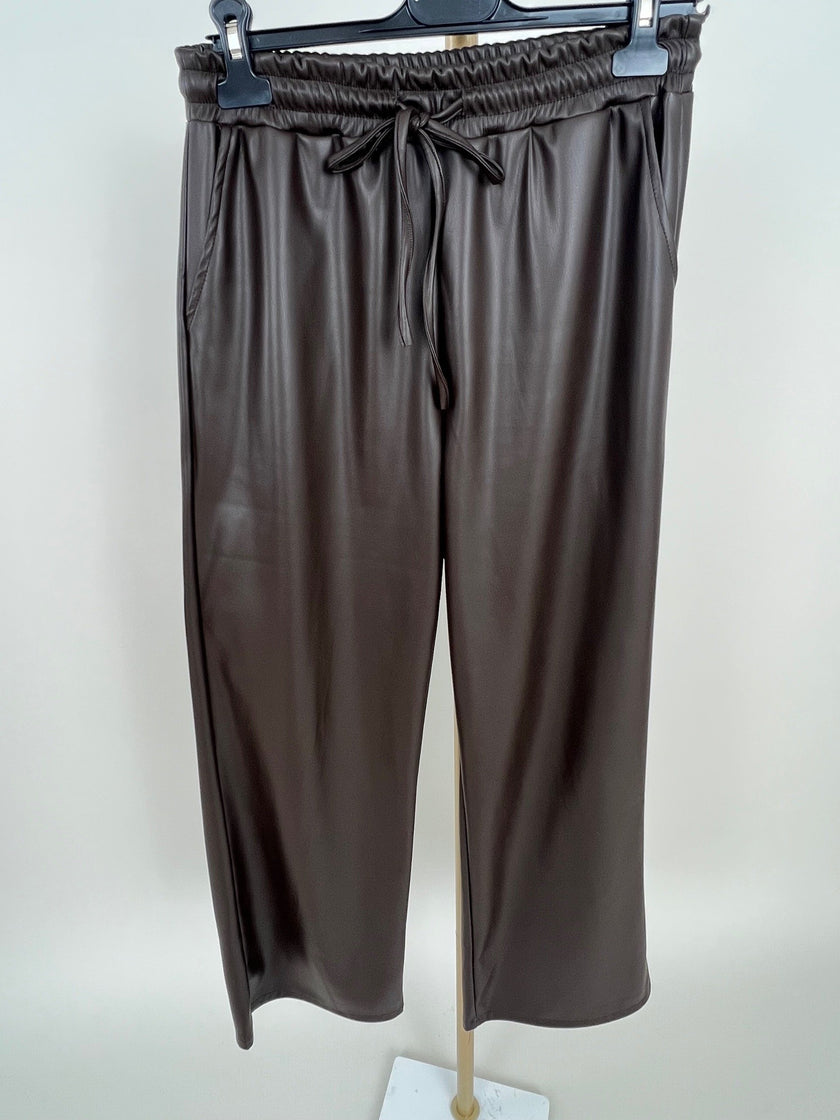 Marlene Hose Lederoptik in Mokka Artikel 6360