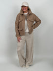 Bouclé-Jacke mit Schmuckknöpfen in Camel