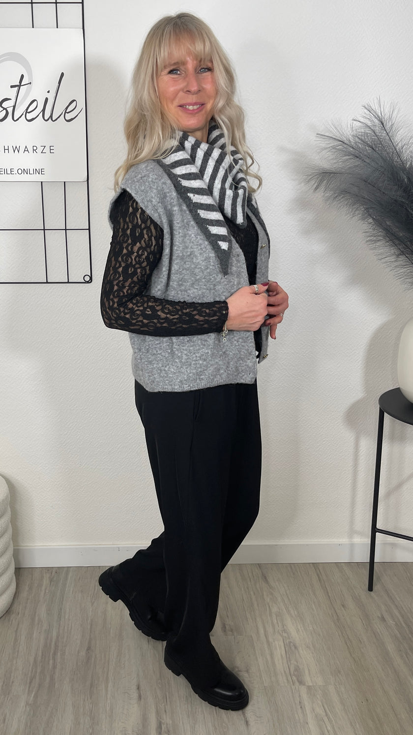 Strickweste mit goldfarbenen Knöpfen in Grau Art. 6733