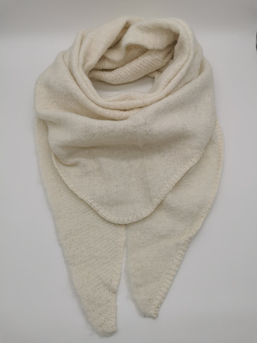 Dreieck-Schal Flauschig in versch. Farben  Artikel 2432