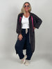 Leo Sweatmantel mit pinken Details in Mokka