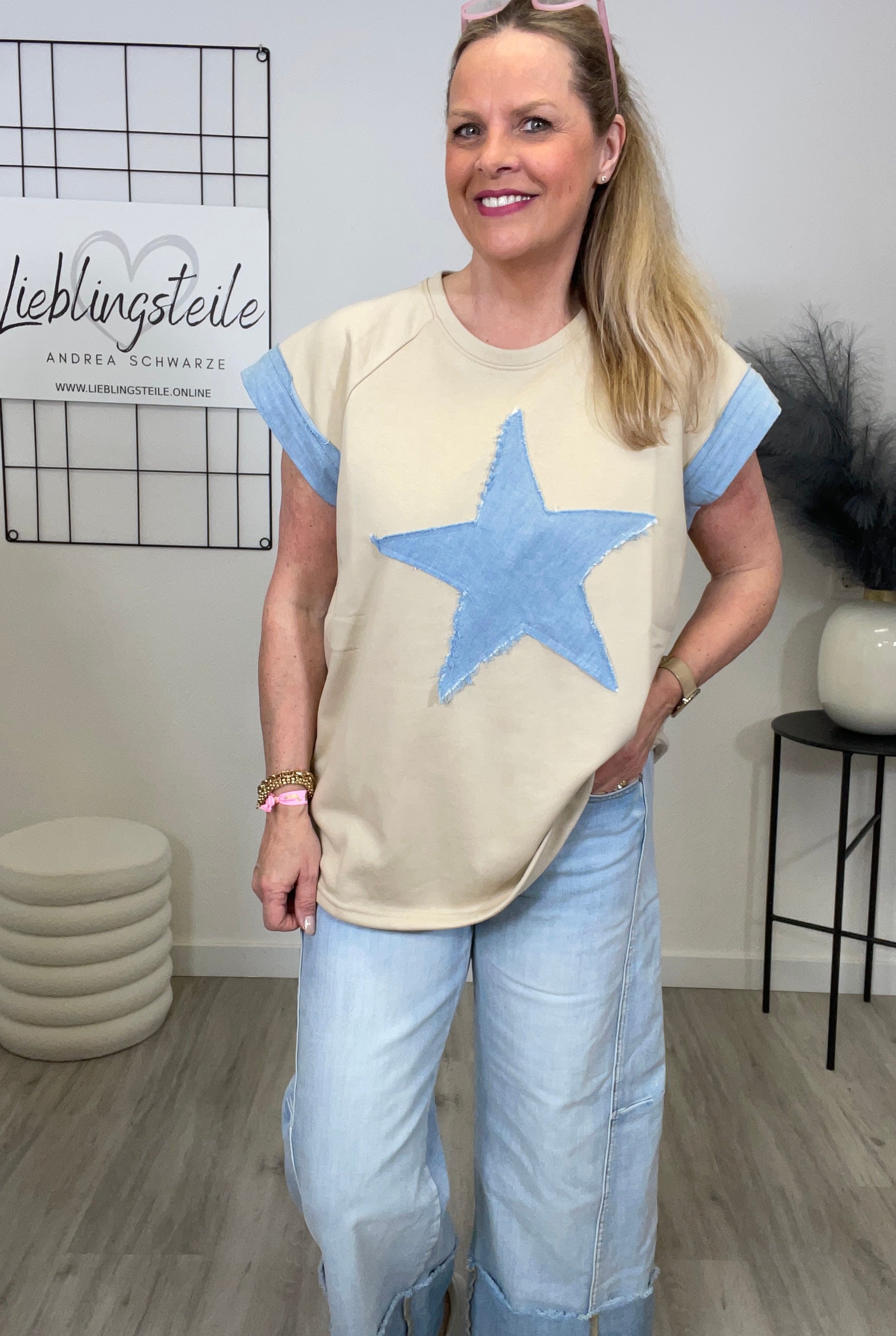 Leichtes Sweatshirt Kurzarm Denim-Details in Beige Art. 6942