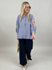 Bluse mit Stickerei und Streifen in Blau