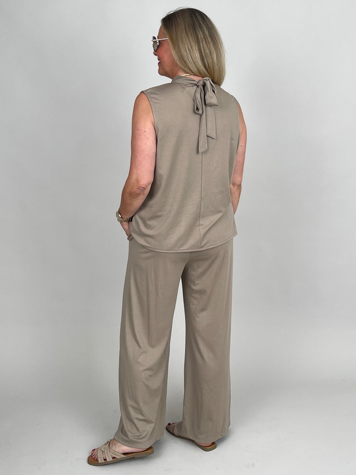 Top Butterstoff mit Schleife in Taupe
