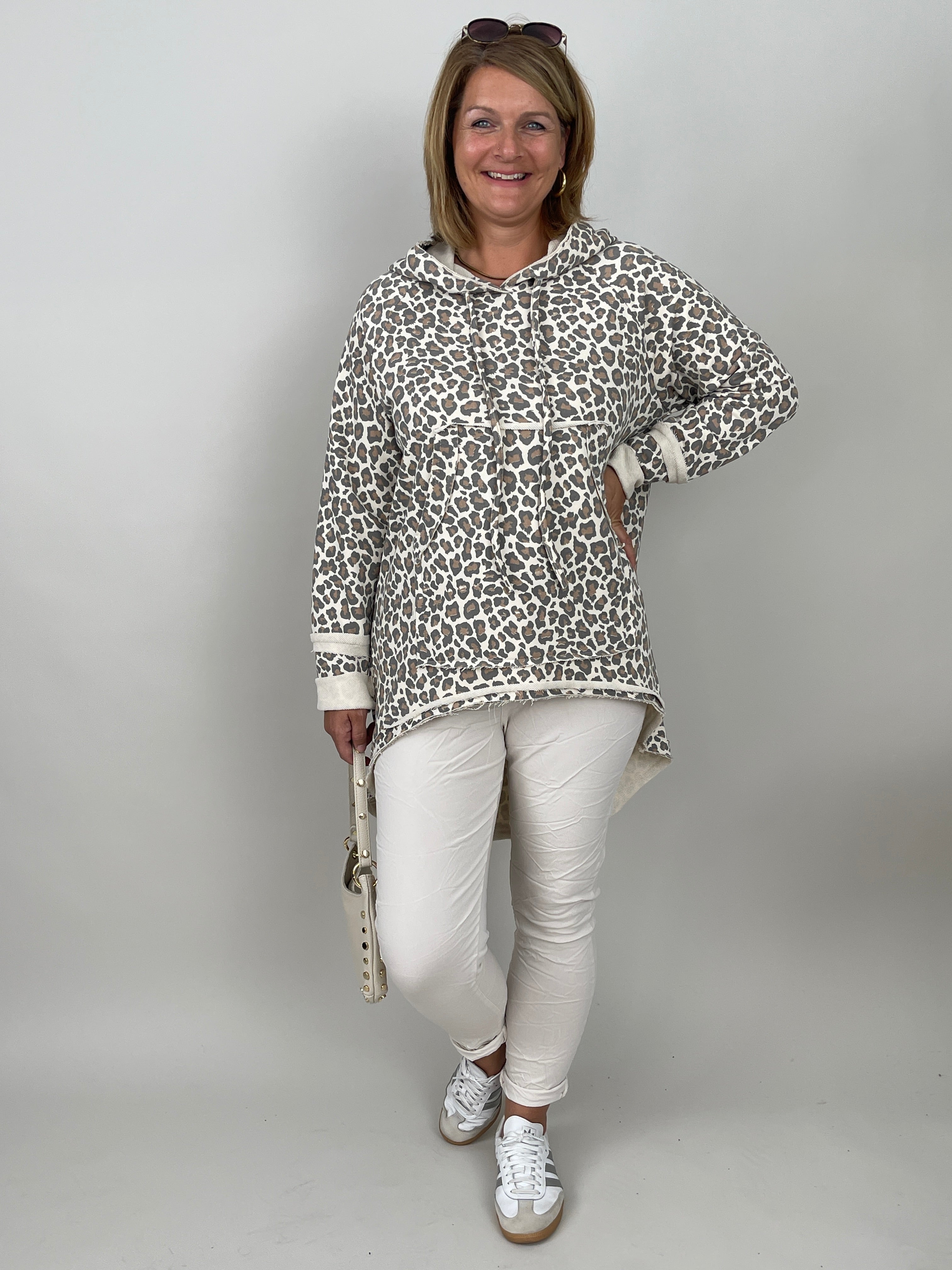 Langer Hoodie im Leo-Muster