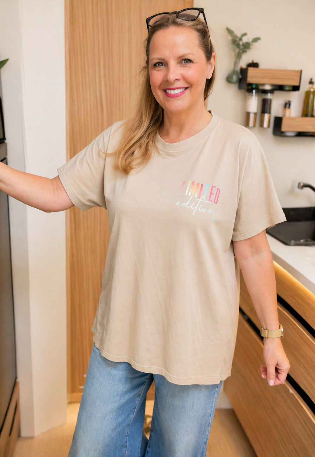 T-Shirt Limited Edition in Beige