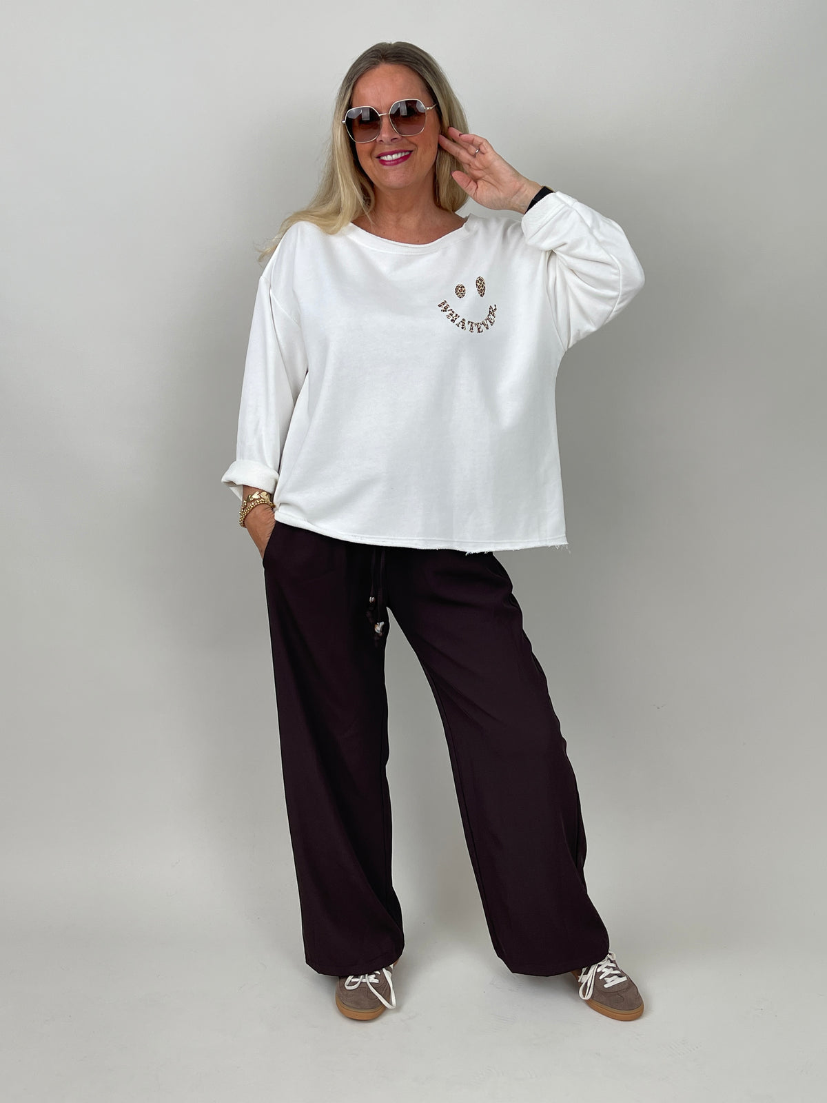 Sweatshirt Leo Smiley in Offwhite