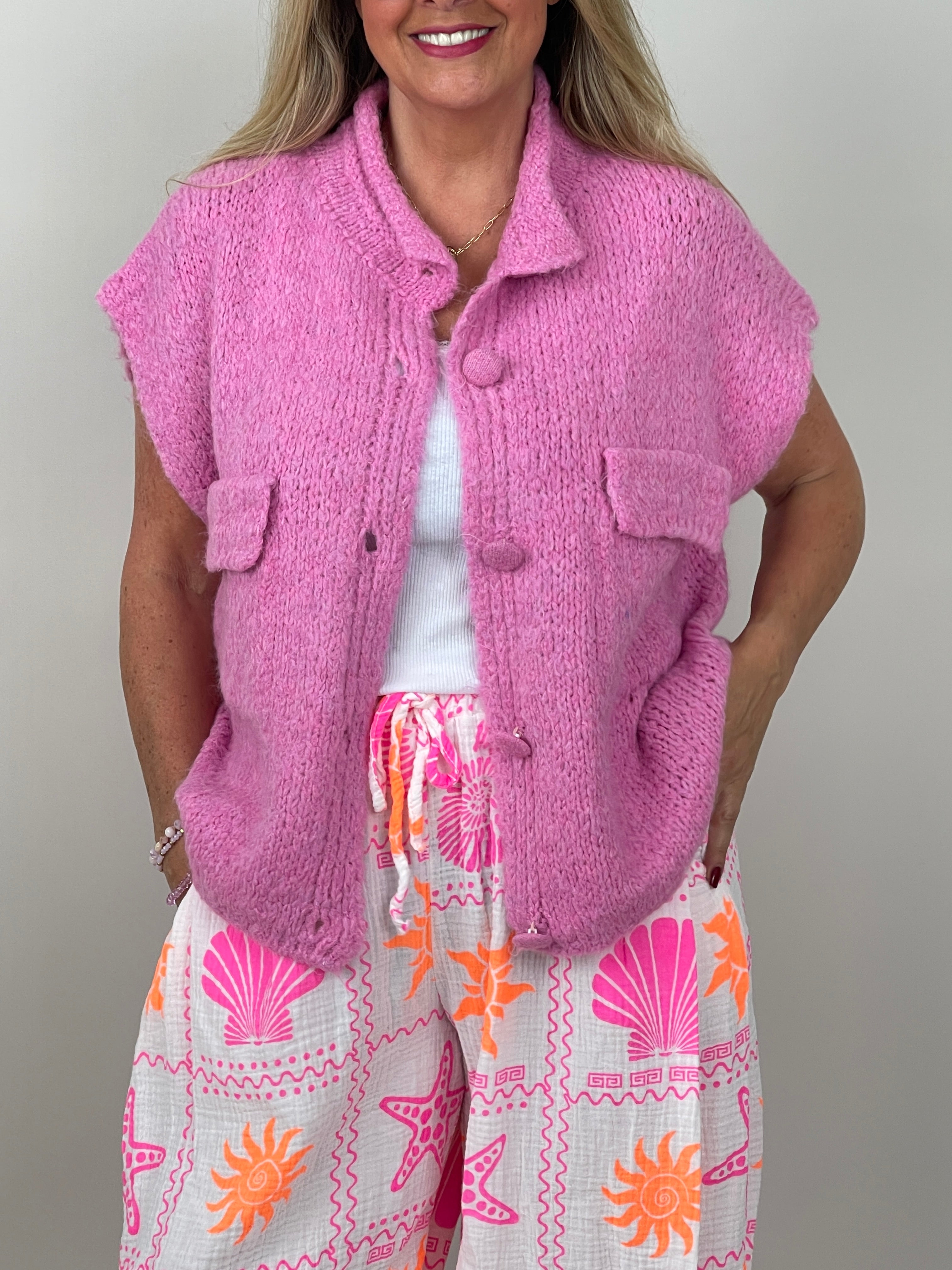 Kuschelige Strickweste in Pink