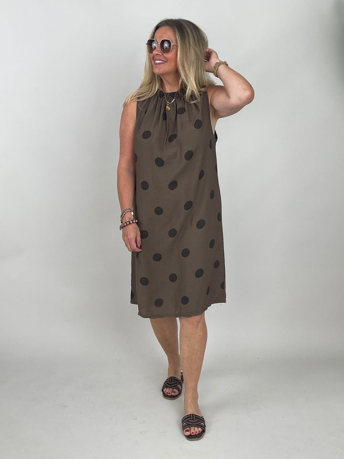 Kleid Punkte in Mokka