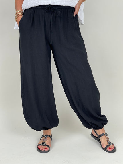 Leichte Ballonhose in Schwarz