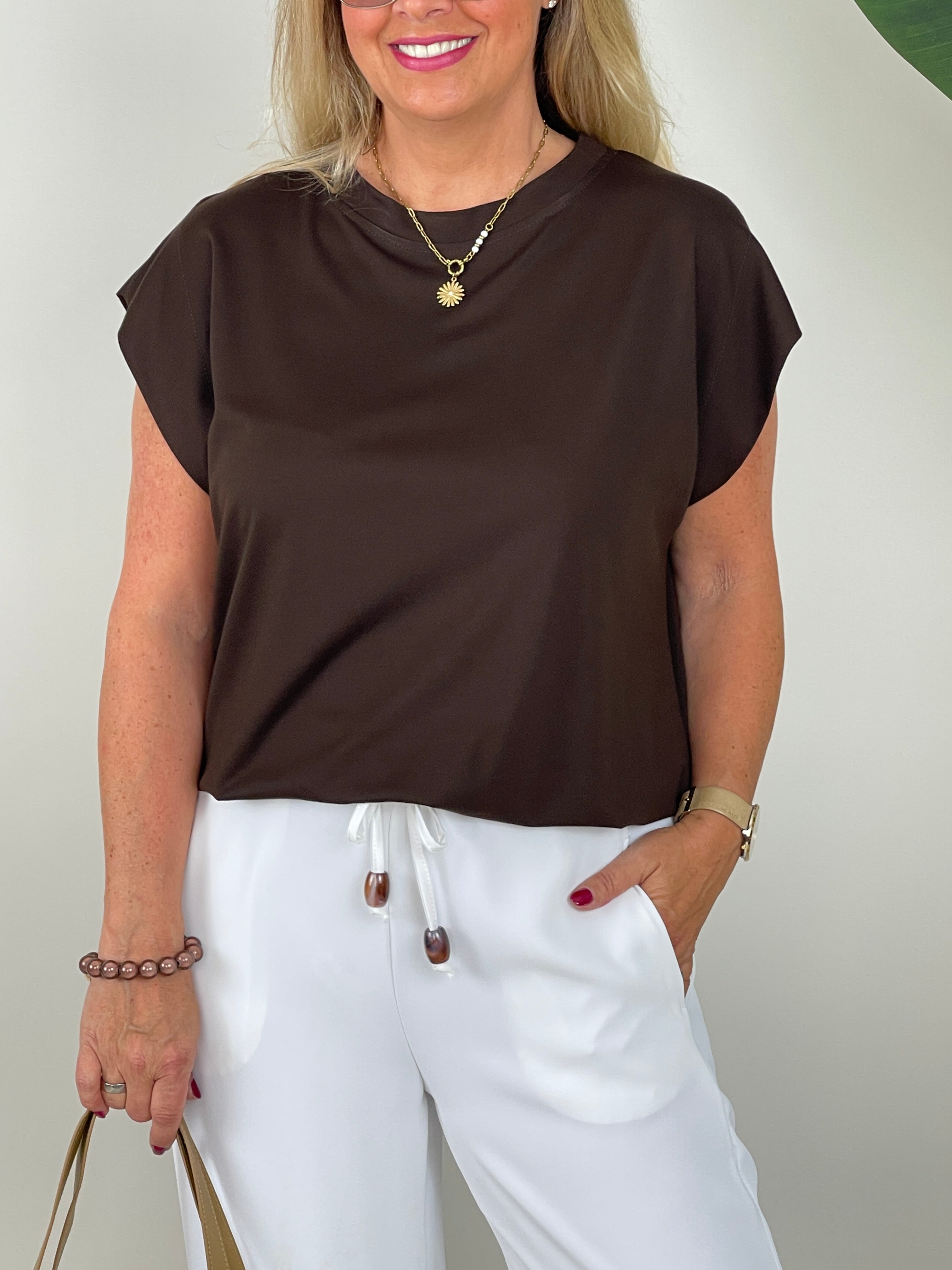 Shirt Basic mit Gummizug-Bündchen in Mokka