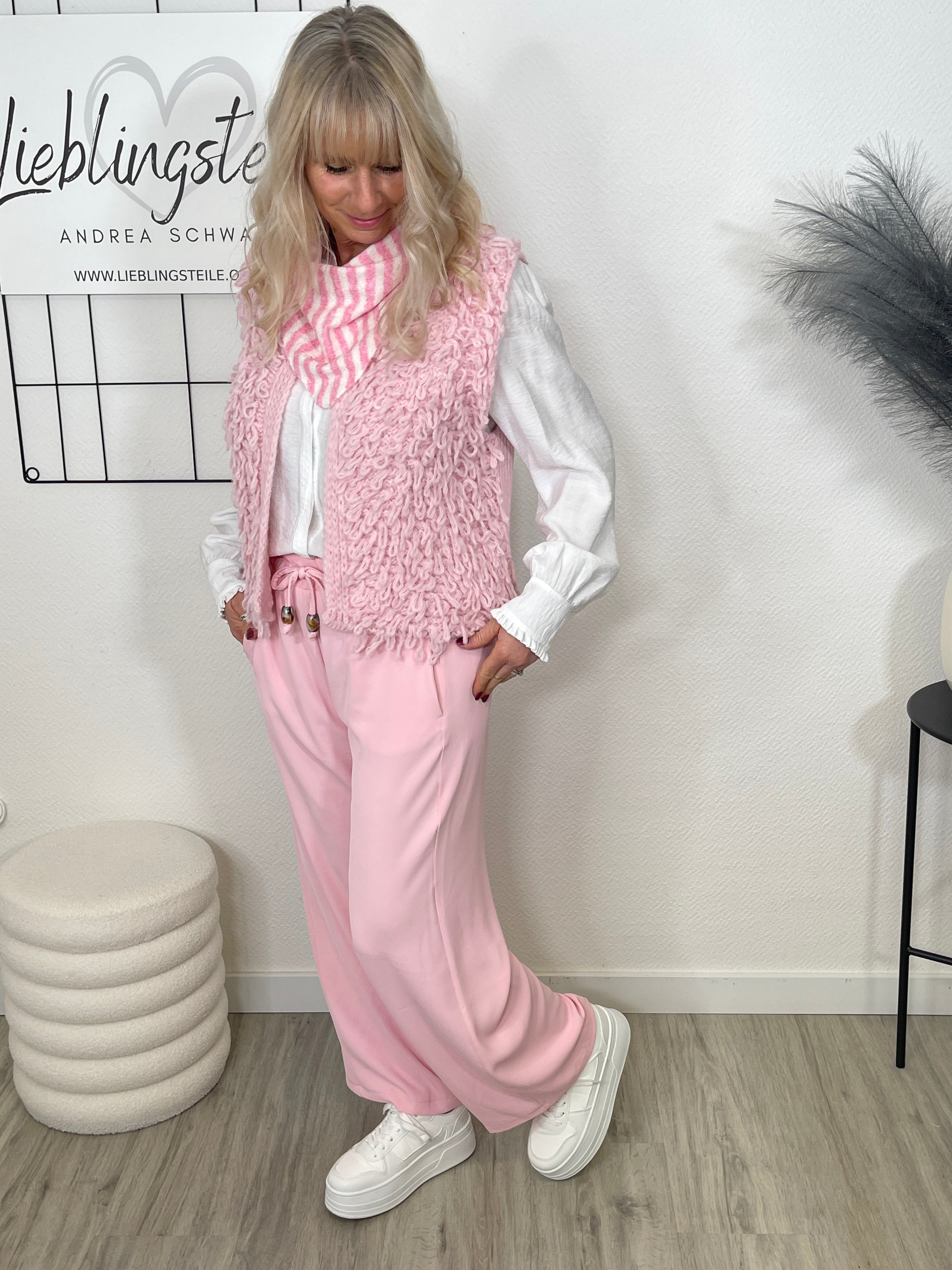 Bluse mit Rüschen-Details in Weiß  Art. 6737