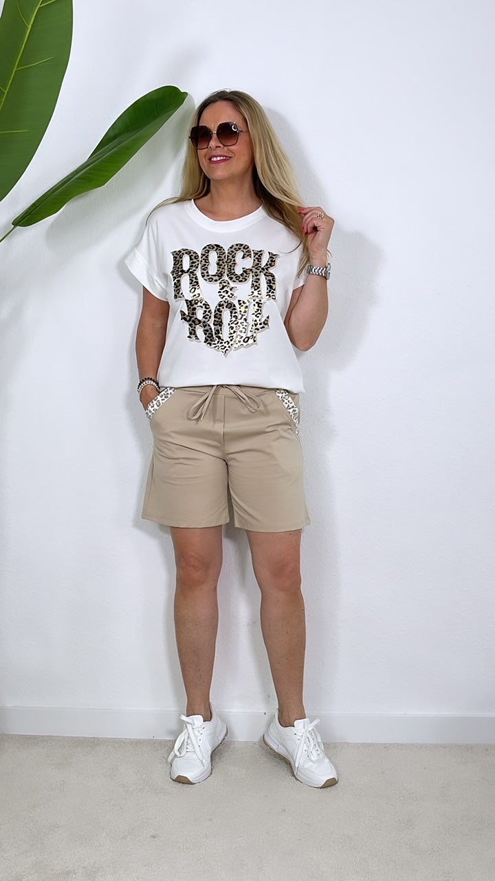 Shorts mit Leo Details in versch. Farben