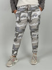 Jogpant Camouflage in Taupe