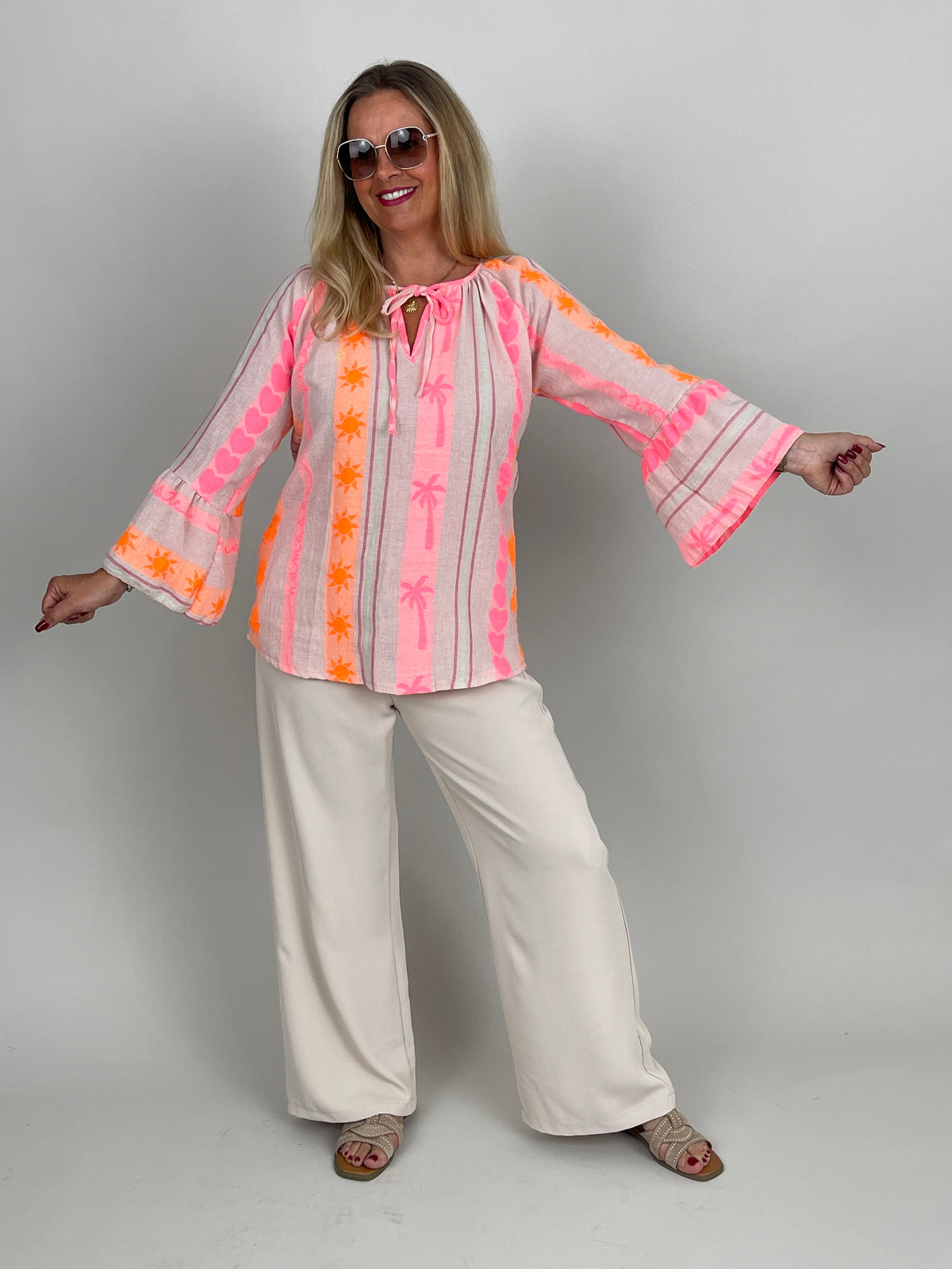 Boho-Bluse mit Neonstickerei in Pink/Orange
