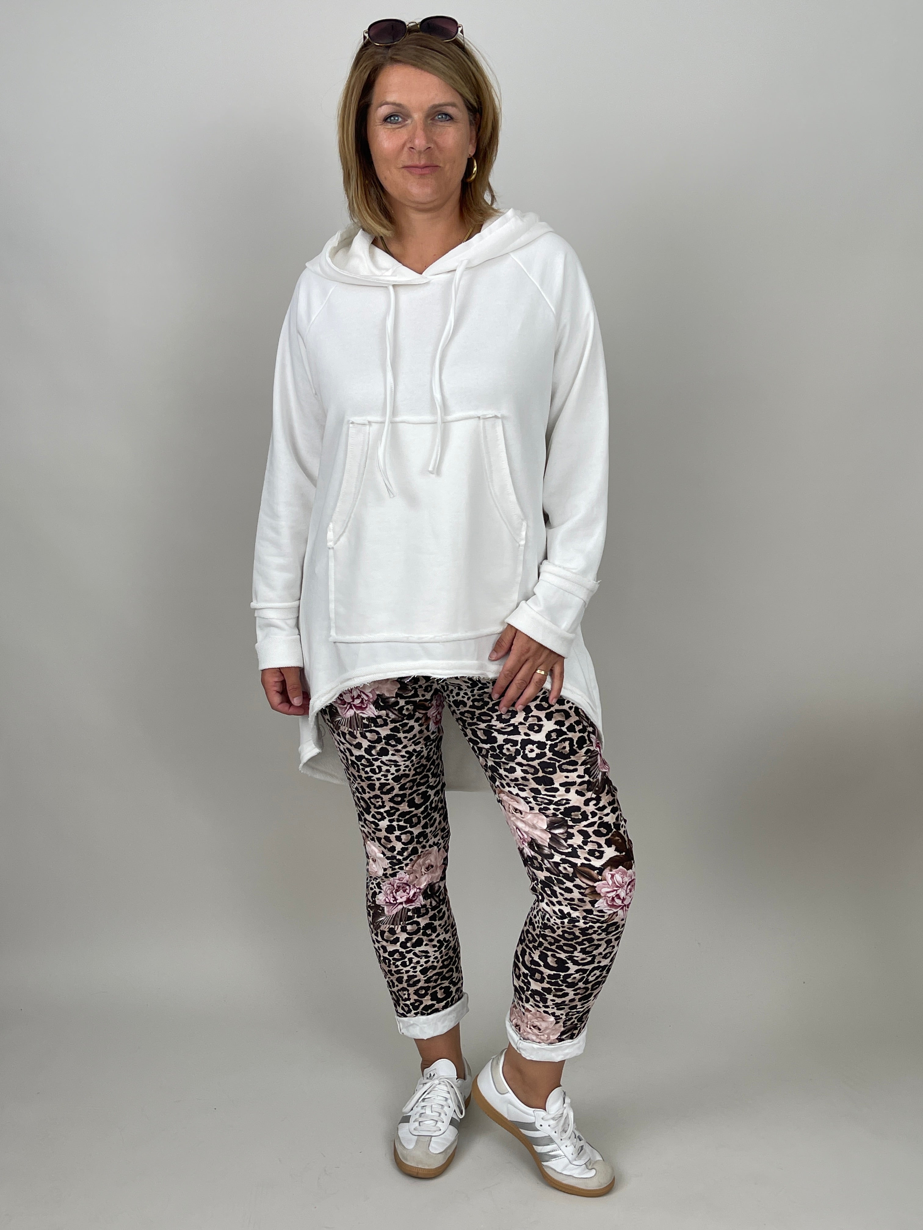 Velours-Hose mit Blumenprint in Braun/Beige