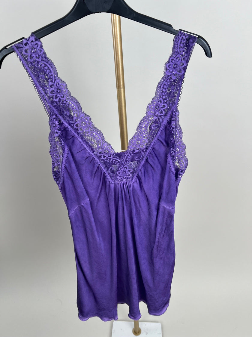 Top Satin-Optik mit Spitze in versch. Farben Artikel 5951