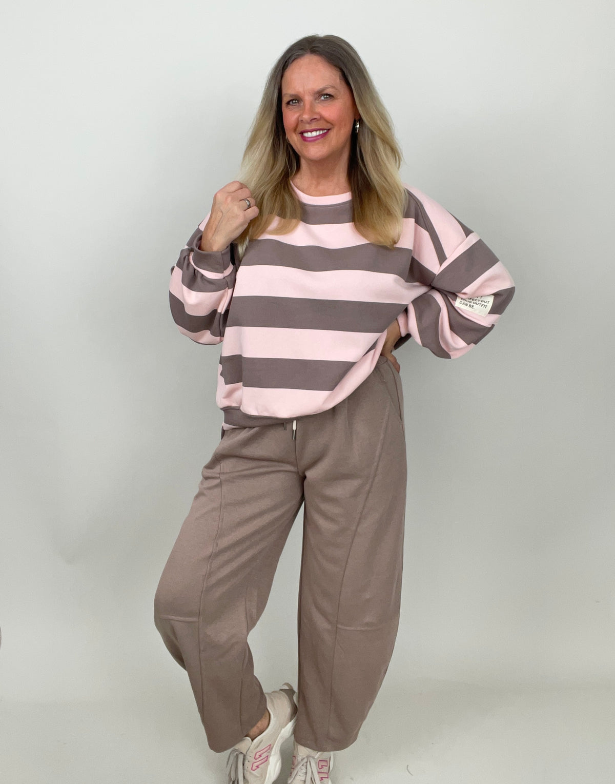 Sweatshirt mit Blockstreifen in Taupe/Rosa